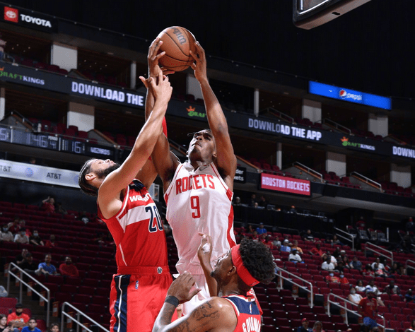 金年会APP-阿斯顿维拉训练开放日，国际比赛日调整名单引欢呼，欧超杯在即，纪律约束更严格(欧超杯赛程2425赛季)