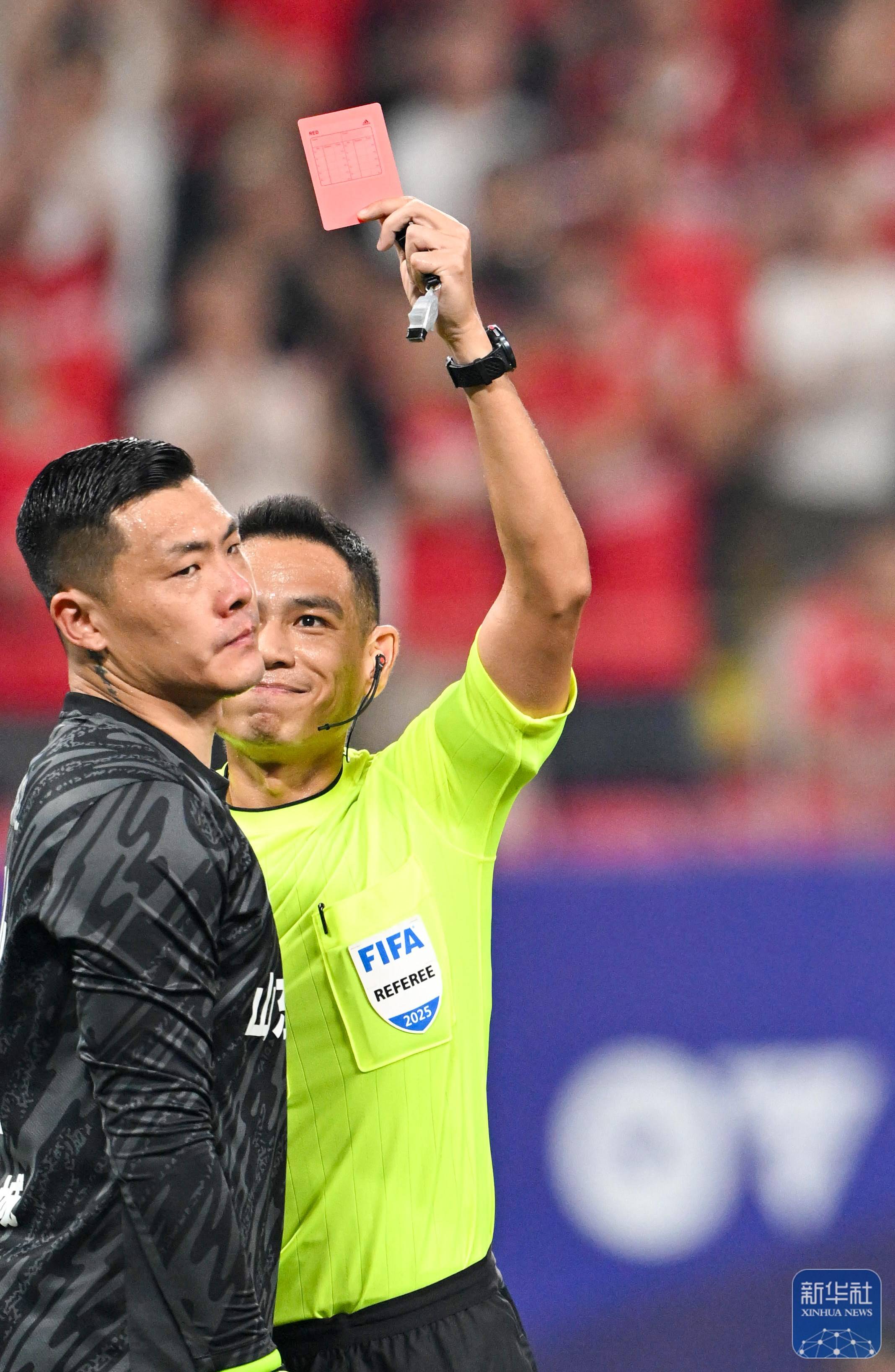 jinnianhui-关于窗口期成都蓉城完成体检：中超节点到来，球迷炸锅，身体对抗强度拉满的信息